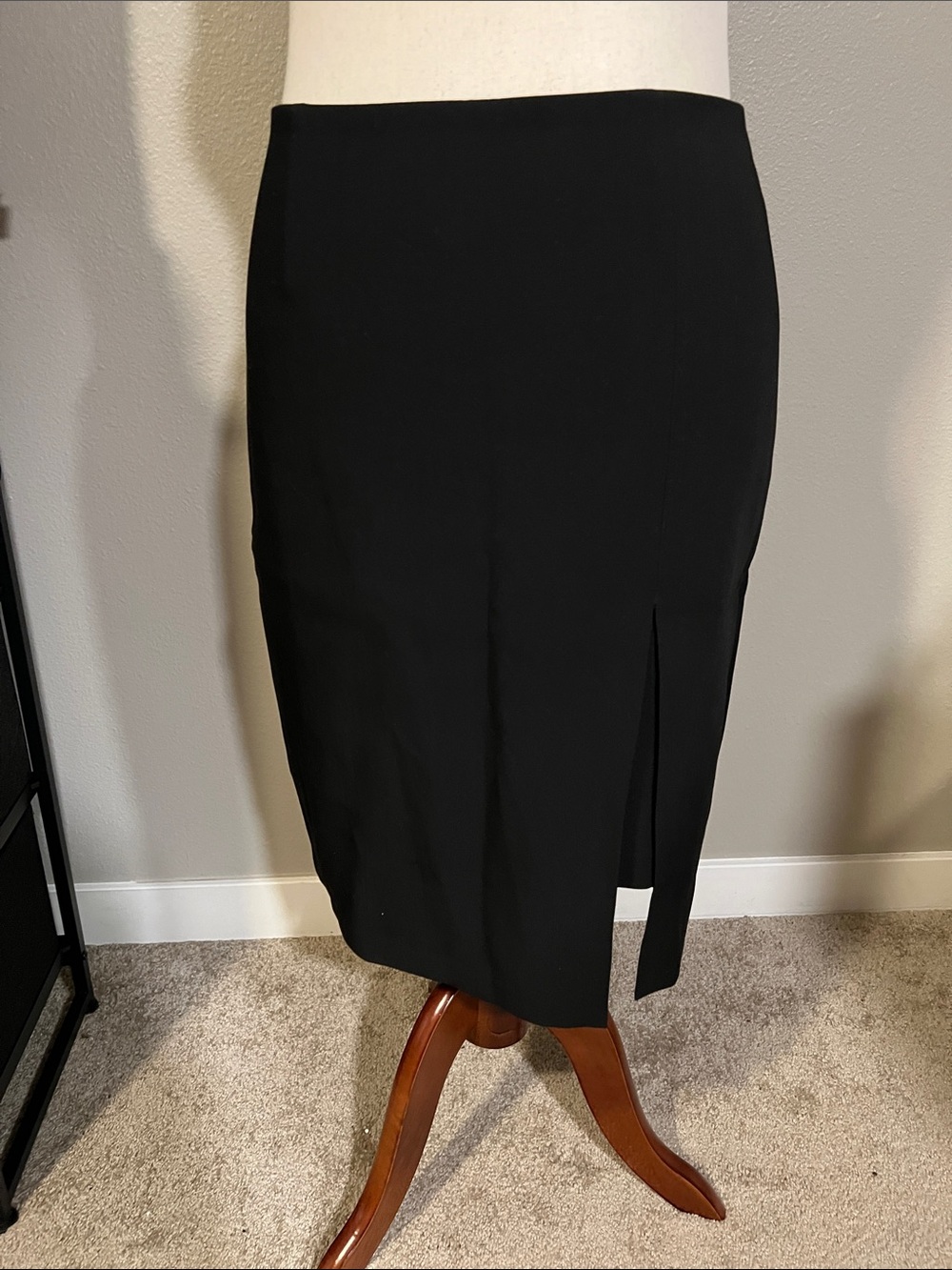 White House Black Market Black Pencil Skirt - Sleek Center-Zip